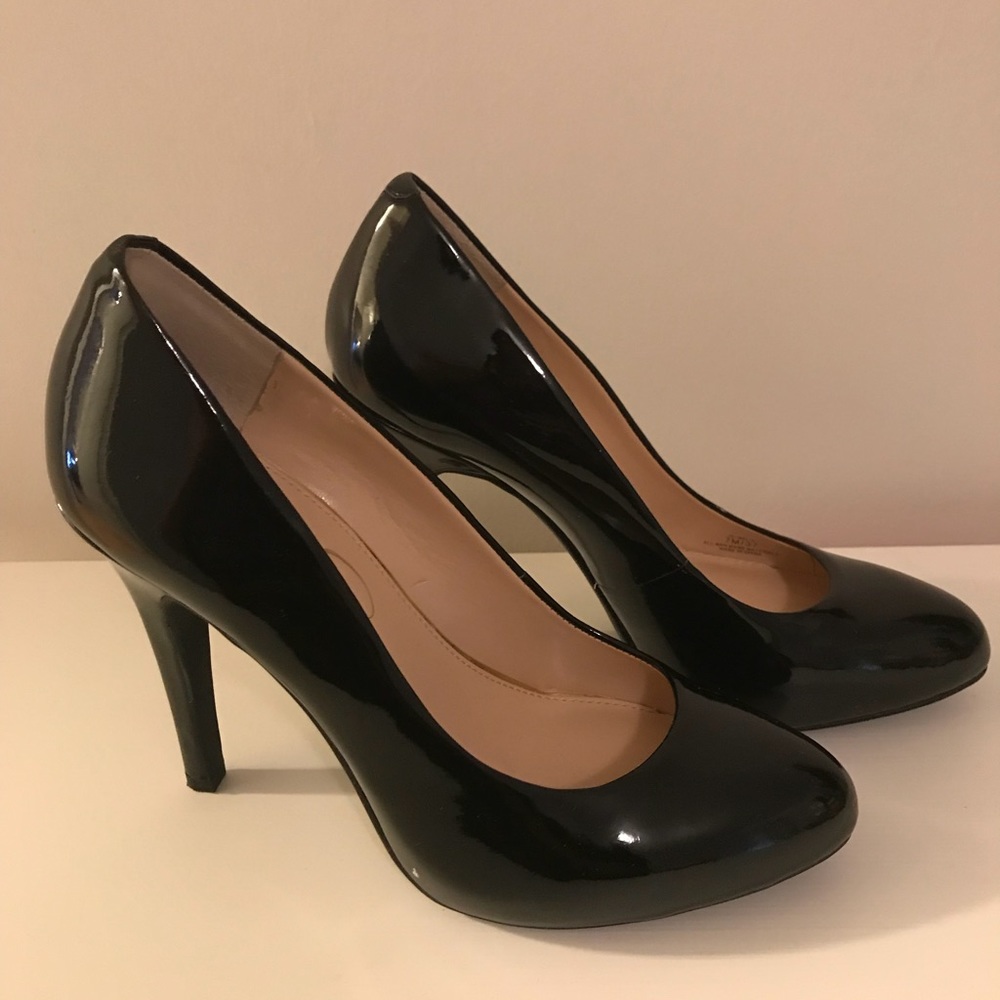 Jessica Simpson heels